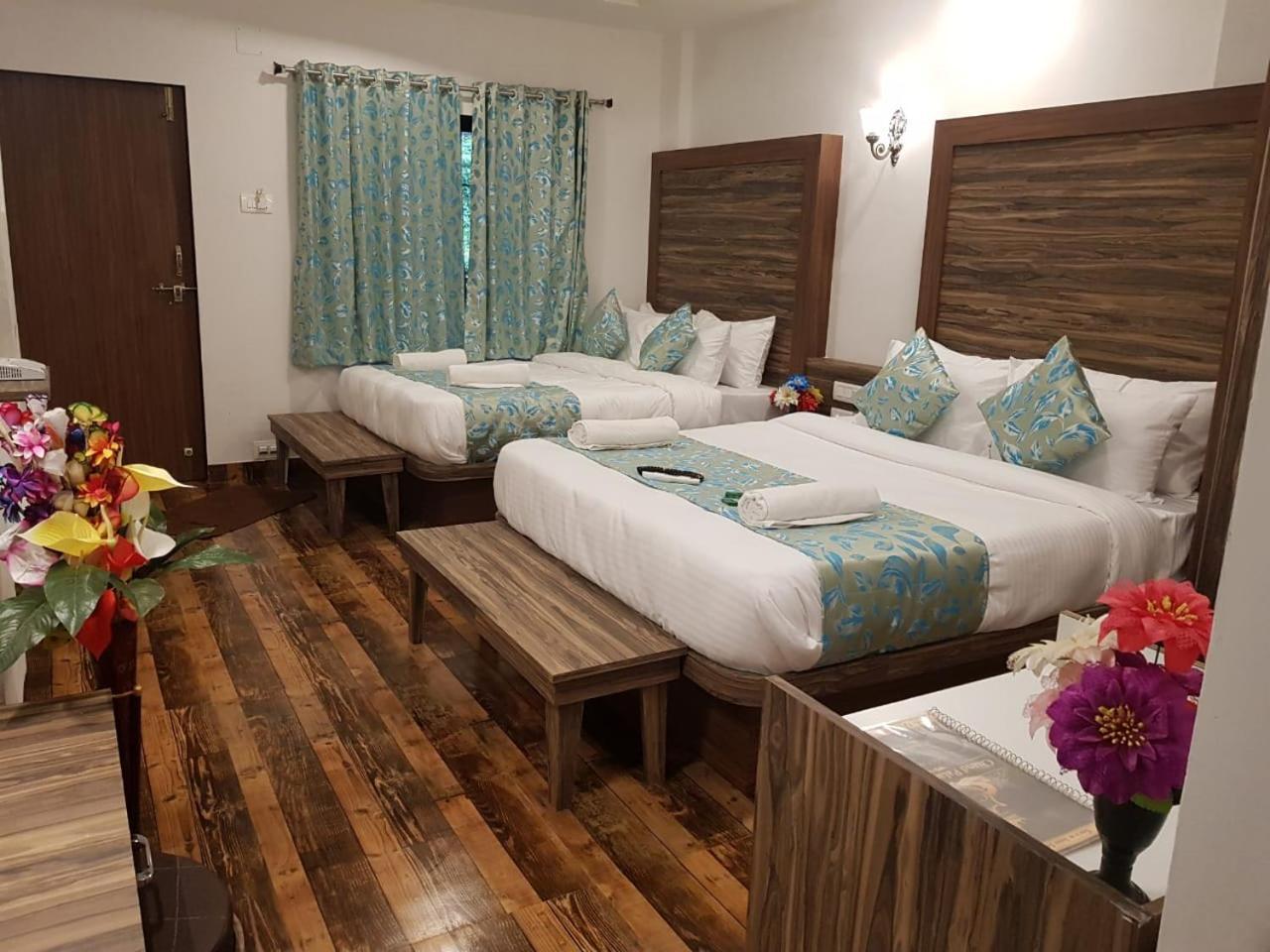 C P Cottage Resort Mahabaleshwar Ngoại thất bức ảnh