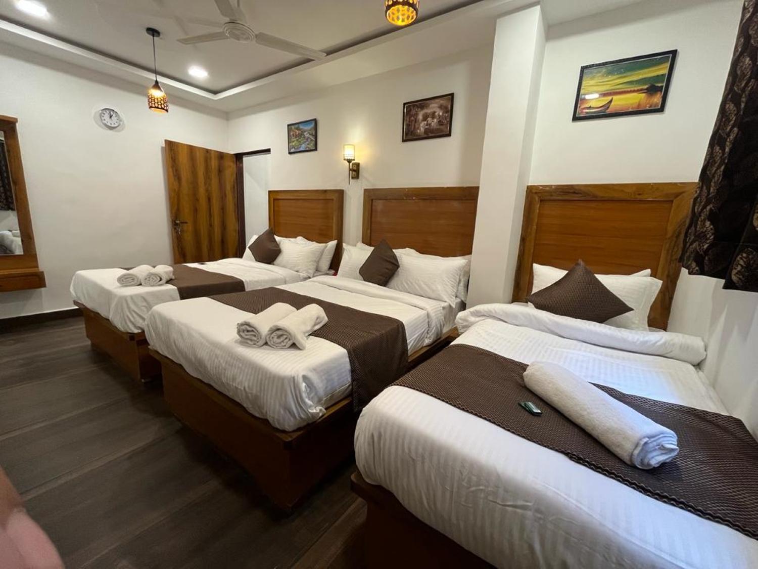 C P Cottage Resort Mahabaleshwar Ngoại thất bức ảnh