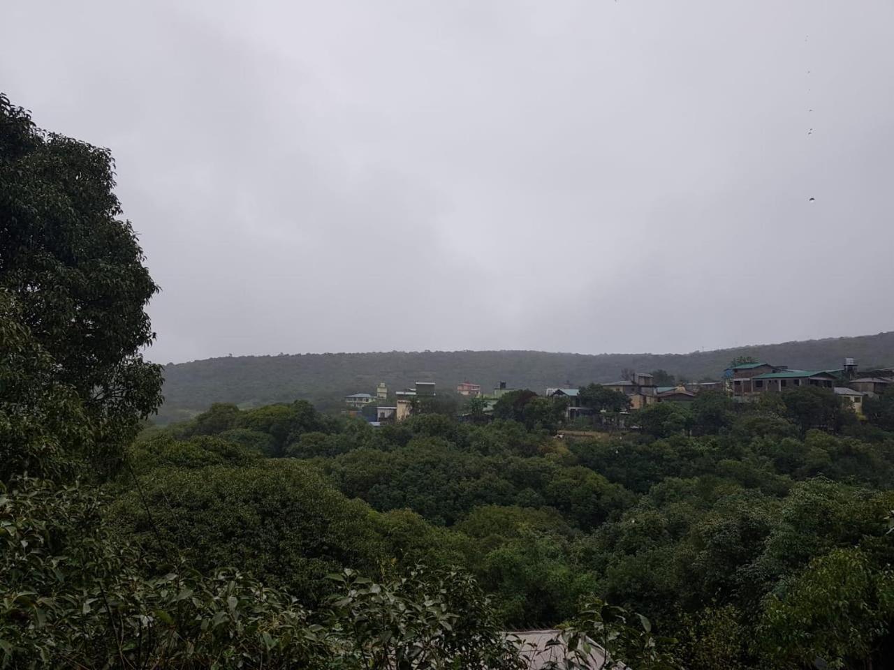 C P Cottage Resort Mahabaleshwar Ngoại thất bức ảnh