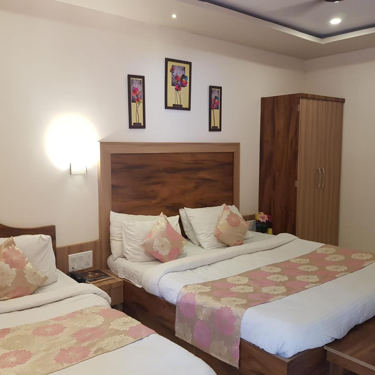 C P Cottage Resort Mahabaleshwar Ngoại thất bức ảnh