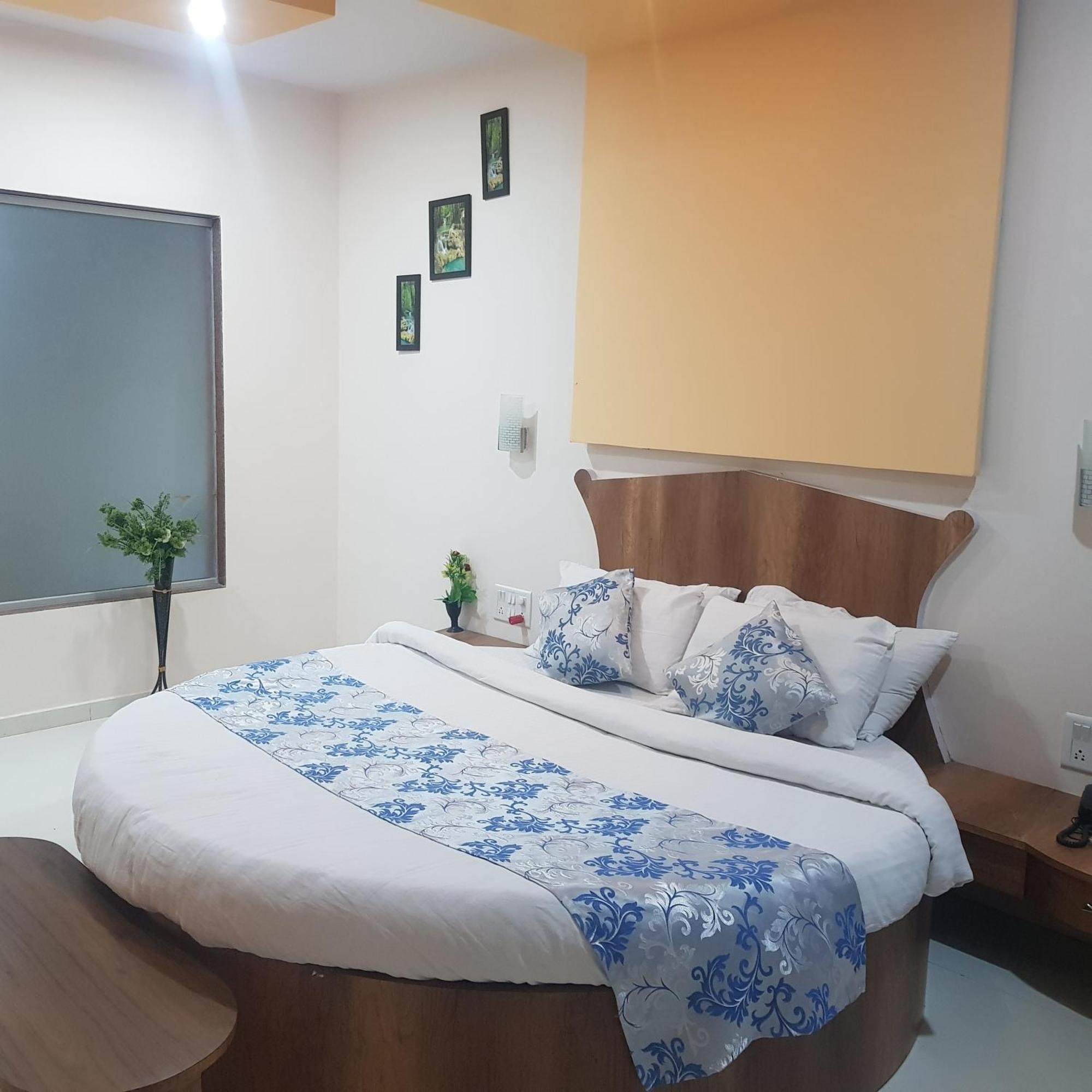 C P Cottage Resort Mahabaleshwar Ngoại thất bức ảnh