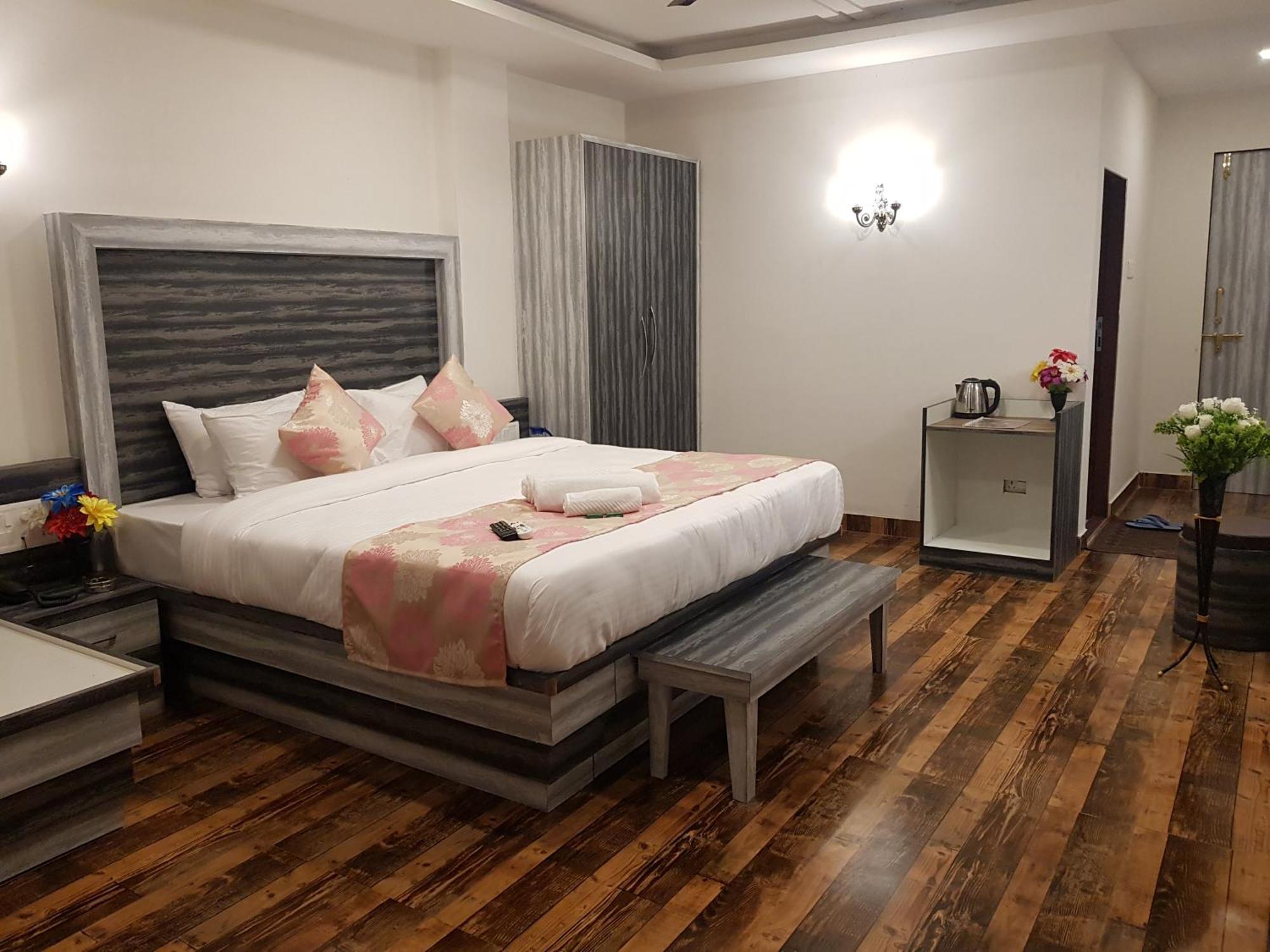 C P Cottage Resort Mahabaleshwar Ngoại thất bức ảnh