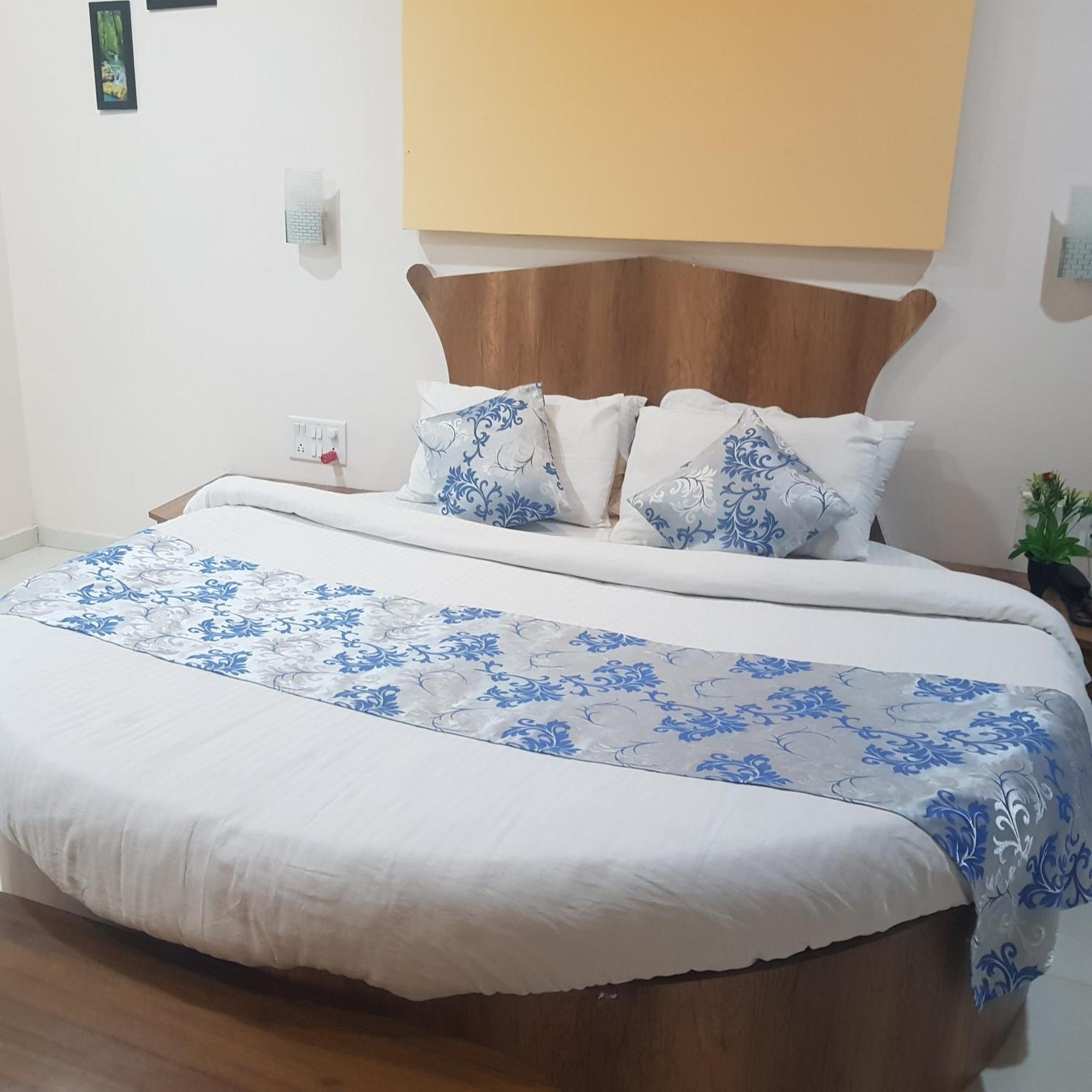 C P Cottage Resort Mahabaleshwar Ngoại thất bức ảnh